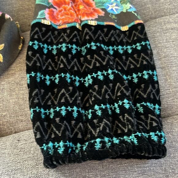 Johnny Was Workshop velvet trim blouse. Size S - Picture 5 of 6